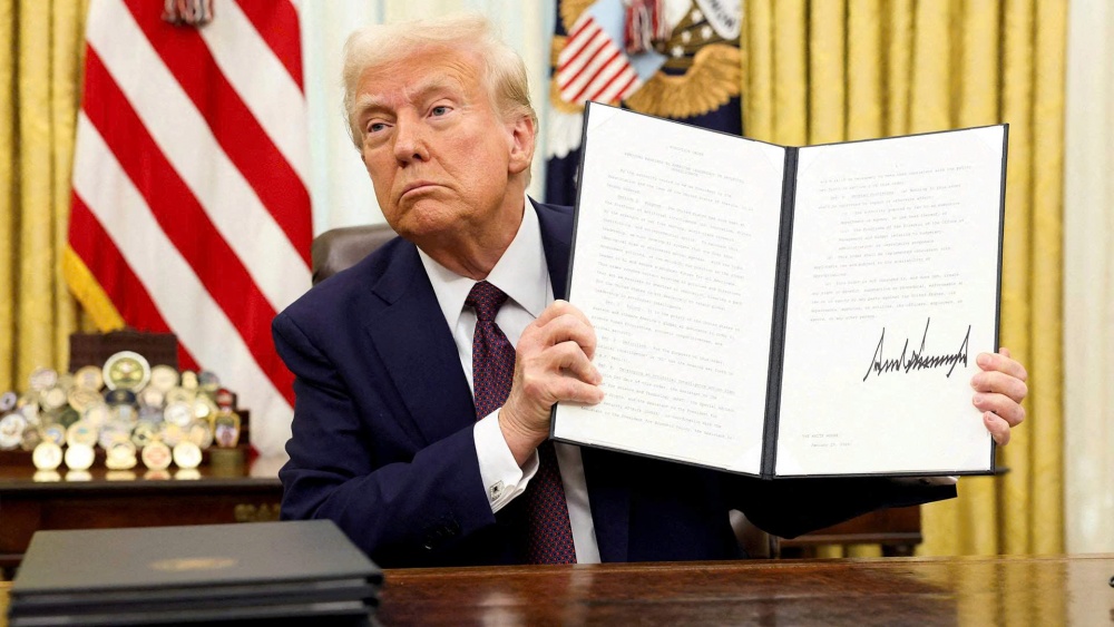 Phát biểu mới của ông Trump tiếp tục khiến chứng khoán đỏ lửa