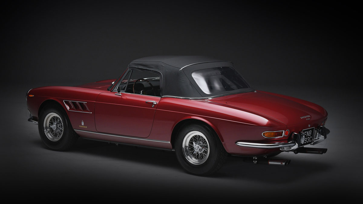 Siêu phẩm Ferrari 275 GTS được định giá gần 2 triệu USD
