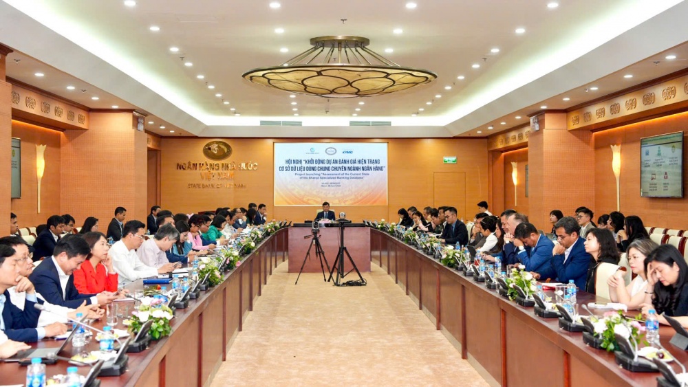 Xây dựng hệ thống cơ sở dữ liệu dùng chung ngành Ngân hàng hiện đại, đồng bộ Xây dựng hệ thống cơ sở dữ liệu dùng chung ngành Ngân hàng hiện đại, đồng bộ