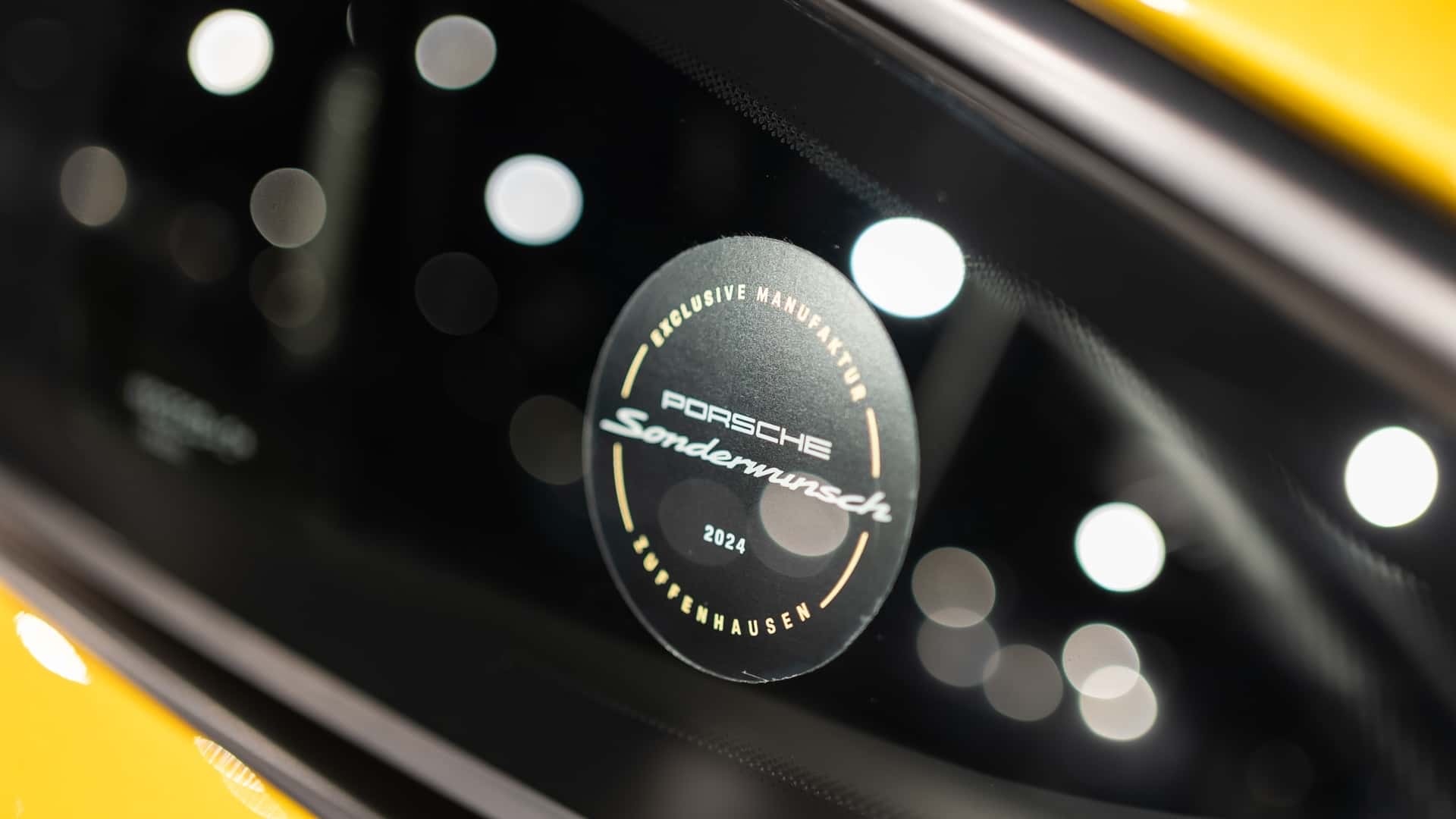 Mất 2 năm để hoàn thiện Porsche 911 GT3 RS với gói độ Sonderwunsch hiếm có