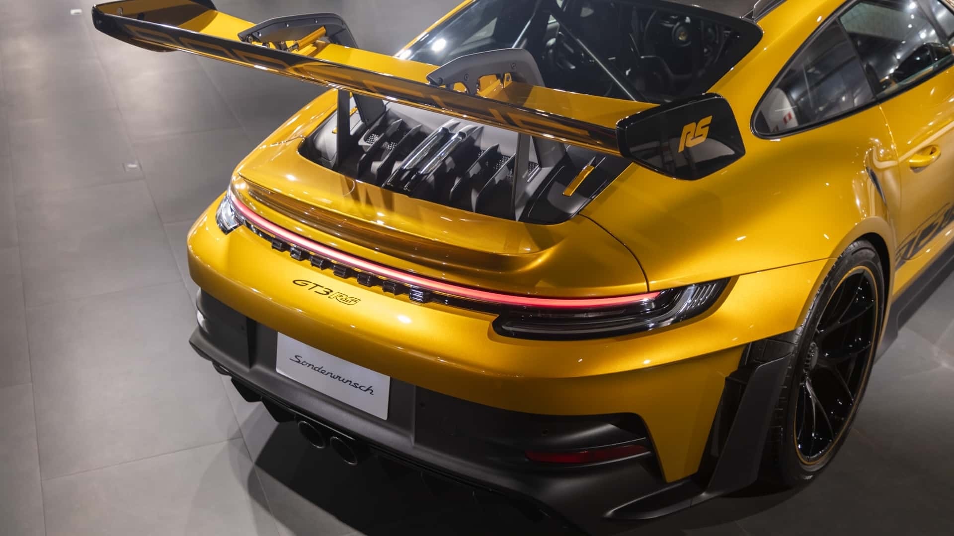 Mất 2 năm để hoàn thiện Porsche 911 GT3 RS với gói độ Sonderwunsch hiếm có