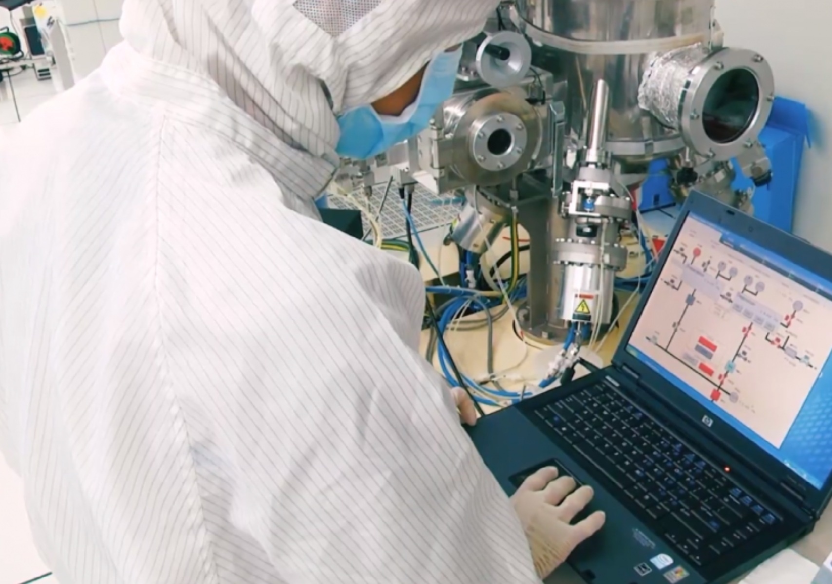 Đẩy mạnh đào tạo để gia nhập ngành công nghệ bán dẫn toàn cầu