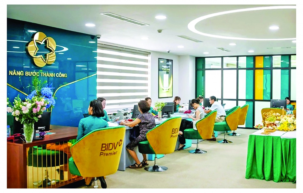 Không gian giao dịch theo hướng hiện đại, lấy khách hàng làm trung tâm đang được nhiều ngân hàng đầu tư xây dựng, đổi mới Không gian giao dịch theo hướng hiện đại, lấy khách hàng làm trung tâm đang được nhiều ngân hàng đầu tư xây dựng, đổi mới