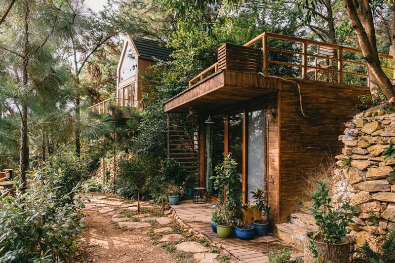 Để tồn tại và phát triển, nhà đầu tư cần có chiến lược dài hạn, đầu tư vào thiết kế, dịch vụ và quan trọng nhất là hiểu rõ nhóm khách mục tiêu.