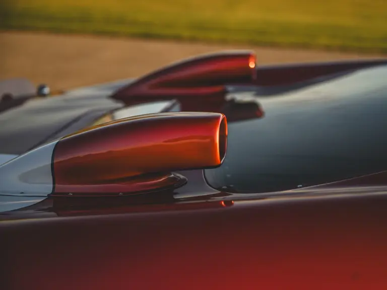 Ford GT40 Mk II 1966: “Tượng đài” đua xe được đấu giá hơn 13 triệu USD Ford GT40 Mk II 1966: “Tượng đài” đua xe được đấu giá hơn 13 triệu USD