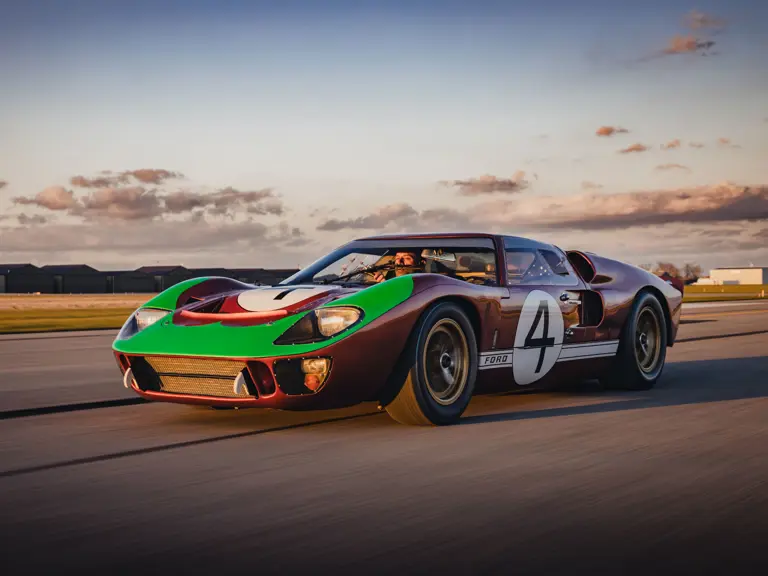 Ford GT40 Mk II 1966: “Tượng đài” đua xe được đấu giá hơn 13 triệu USD