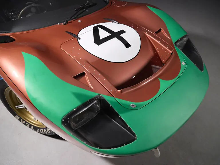 Ford GT40 Mk II 1966: “Tượng đài” đua xe được đấu giá hơn 13 triệu USD Ford GT40 Mk II 1966: “Tượng đài” đua xe được đấu giá hơn 13 triệu USD