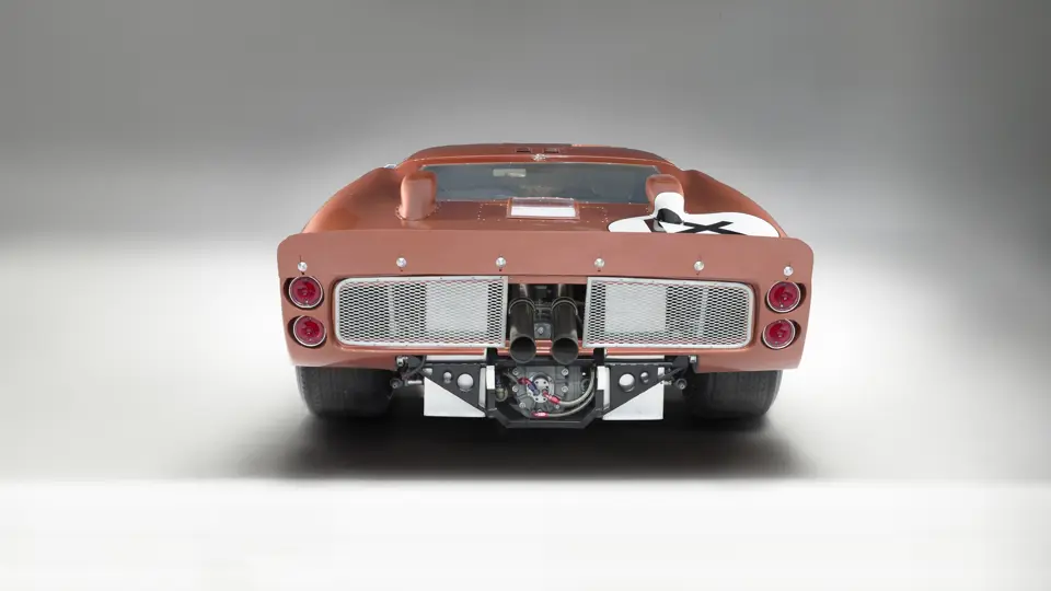 Ford GT40 Mk II 1966: “Tượng đài” đua xe được đấu giá hơn 13 triệu USD Ford GT40 Mk II 1966: “Tượng đài” đua xe được đấu giá hơn 13 triệu USD