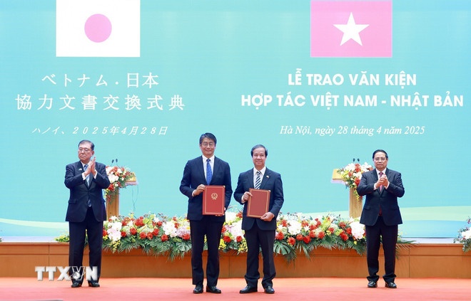 Thông cáo báo chí chung nhân chuyến thăm của Thủ tướng Nhật Bản Ishiba Shigeru