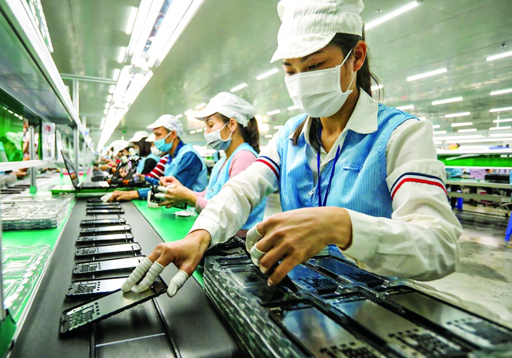 Dây chuyền lắp ráp linh kiện điện tử tại Công ty Cổ phần Sun Tech Dây chuyền lắp ráp linh kiện điện tử tại Công ty Cổ phần Sun Tech