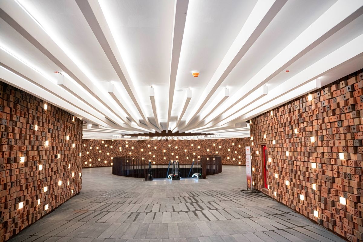 Nhà ga Moon Kingdom với thiết kế mô phỏng hình ảnh “lò gạch”