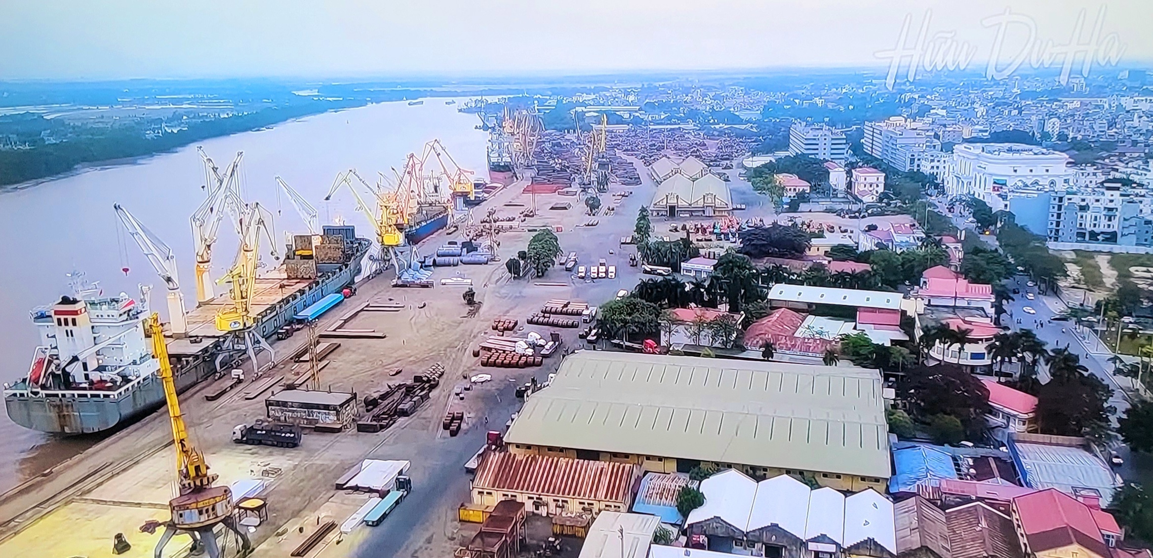 các vùng Tây Nguyên, Tây Bắc, ĐBSCL chưa có các trung tâm logistics tương xứng.