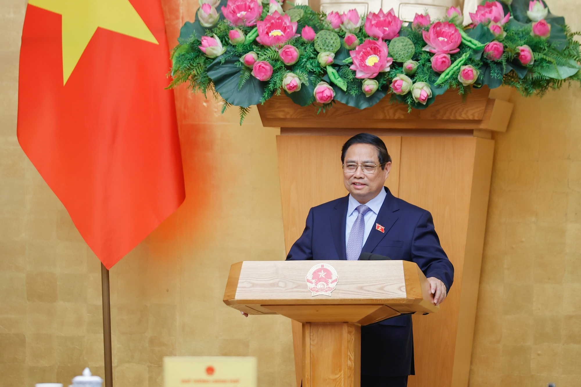 Thủ tướng đánh giá khái quát tình hình KT-XH 4 tháng đầu năm - Ảnh: VGP/Nhật Bắc