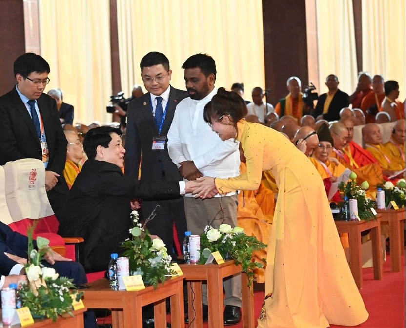Chủ tịch nước Lương Cường, Đại lão hòa thượng Thích Trí Quảng, Đức Pháp chủ Giáo hội Phật giáo Việt Nam, Tổng thống Sri Lanka, nữ tỷ phú Nguyễn Thị Phương Thảo đã tham dự các hoạt động của Vesak 2025.