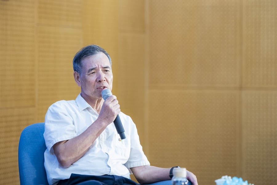 TS.Lê Trường Tùng - Chủ tịch Hội đồng trường Trường ĐH FPT TS.Lê Trường Tùng - Chủ tịch Hội đồng trường Trường ĐH FPT