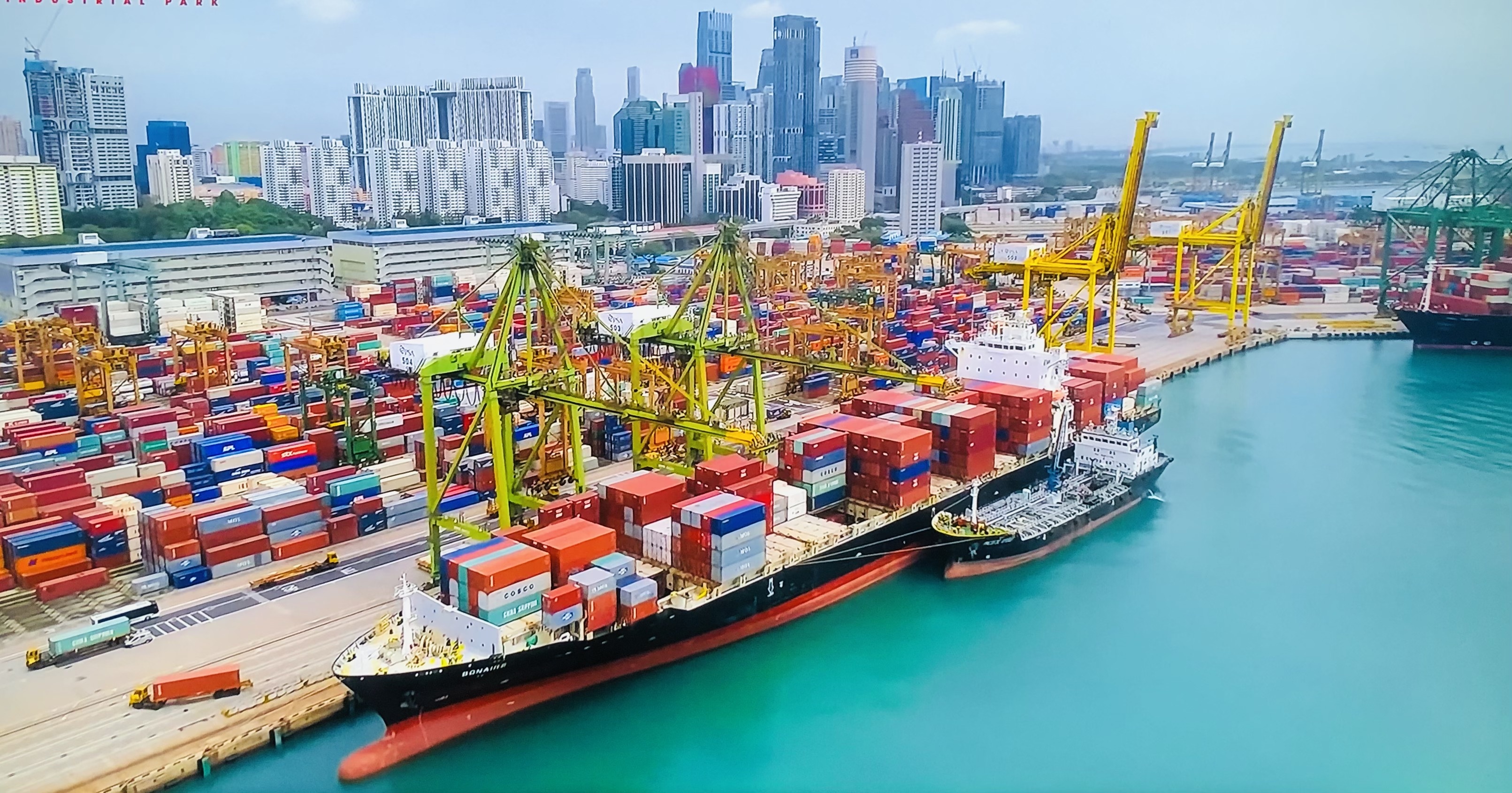 Dòng vốn FDI vào Việt Nam tăng kỷ lục Dòng vốn FDI vào Việt Nam tăng kỷ lục