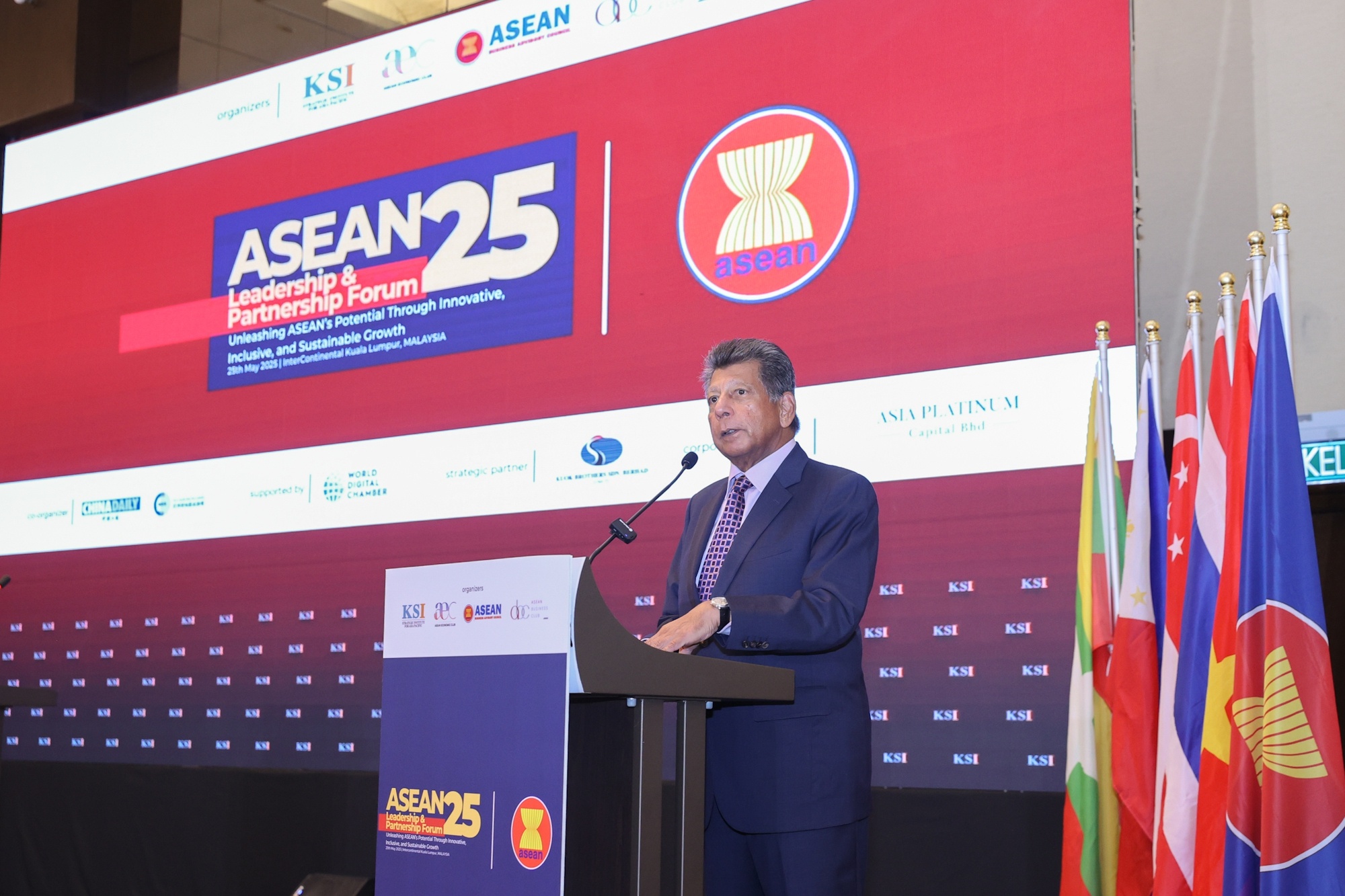 Chủ tịch Câu lạc bộ Kinh tế ASEAN phát biểu tại Diễn đàn - Ảnh: VGP/Nhật Bắc