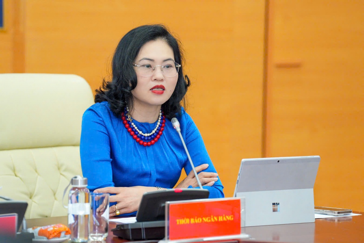 Lấy người dân và doanh nghiệp làm trung tâm chuyển đổi số ngành Ngân hàng