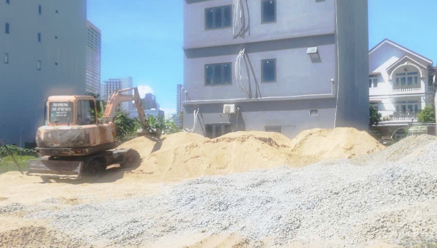 Cát xây dựng leo thang khiến cả người dân lẫn doanh nghiệp ở Đà Nẵng gặp khó 