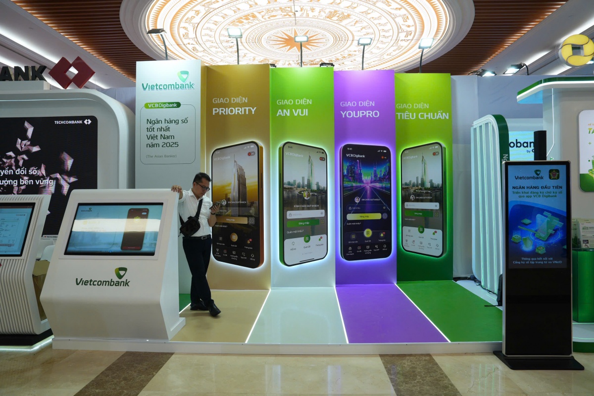 Chuyển đổi số ngành Ngân hàng 2025: Sôi động công nghệ, bùng nổ trải nghiệm