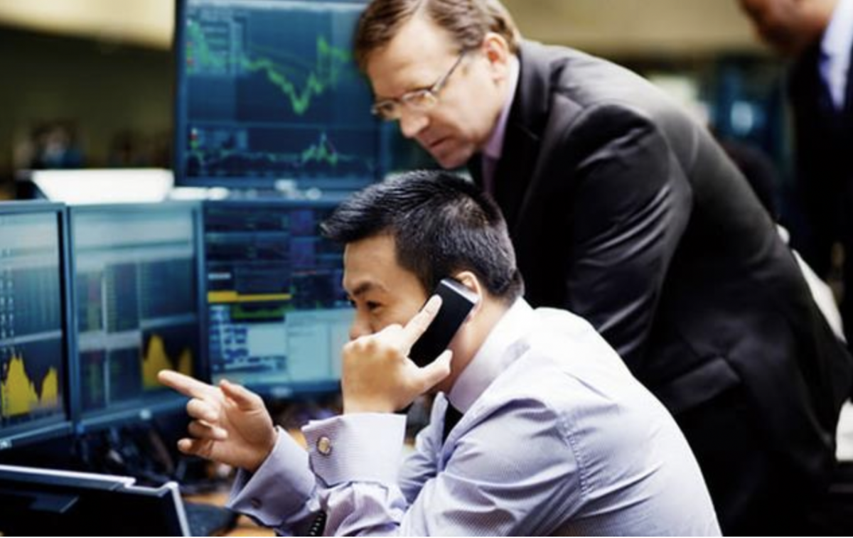 Khối ngoại quay lại bán ròng, áp lực bán vẫn chiếm ưu thế