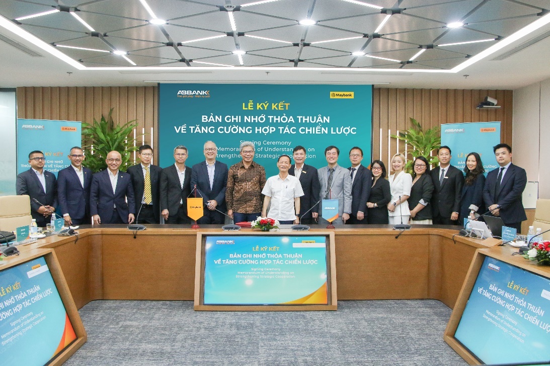 Maybank đồng hàng cùng ABBANK từ năm 2008 và hiện đang sở hữu 16,4% vốn điều lệ ABBANK   