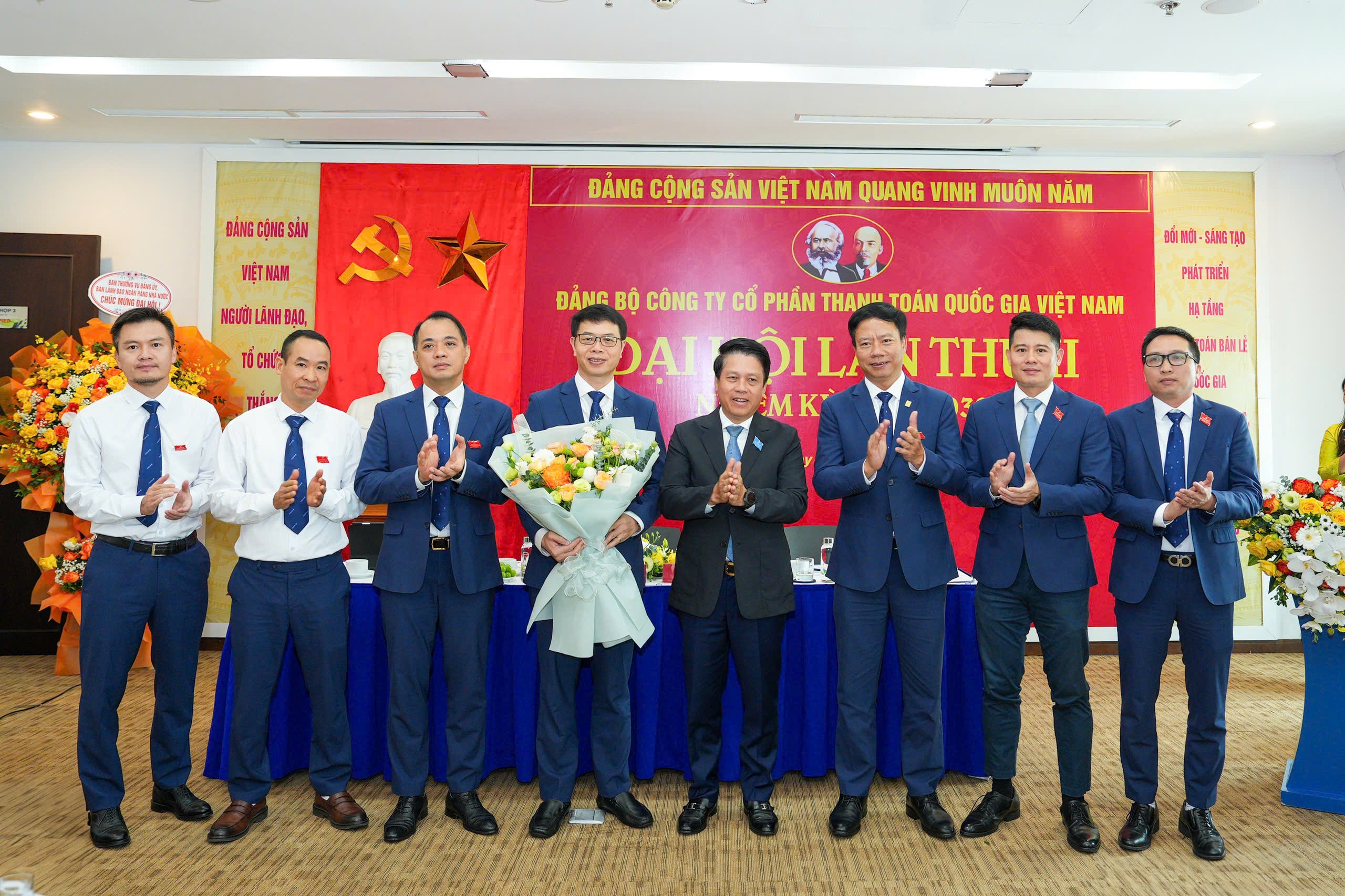 Ban Chấp hành Đảng bộ NAPAS nhiệm kỳ 2025 – 2030 ra mắt tại Đại hội Ban Chấp hành Đảng bộ NAPAS nhiệm kỳ 2025 – 2030 ra mắt tại Đại hội