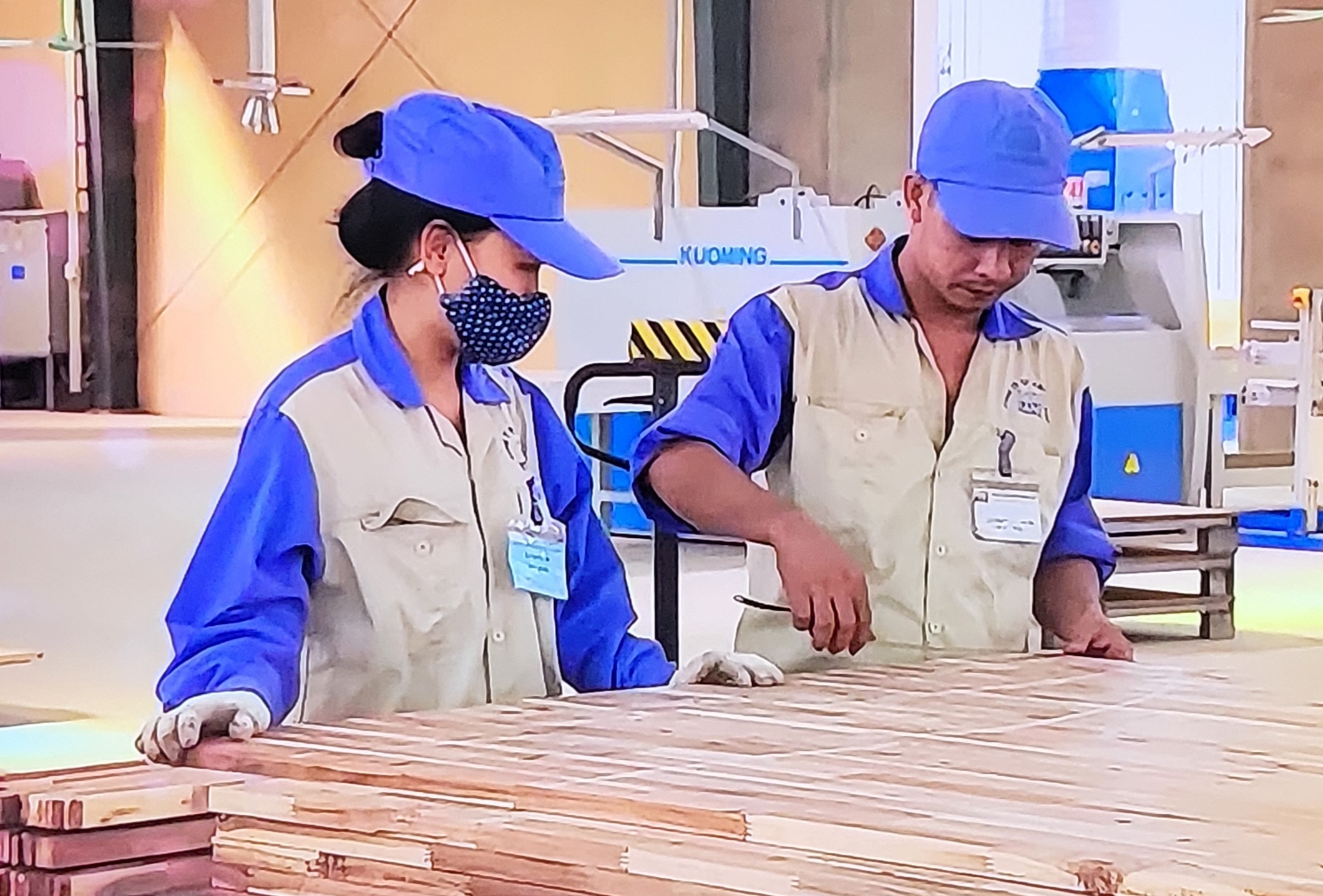 đầu tư vào thiết kế, câu chuyện thương hiệu và tư duy sáng tạo.