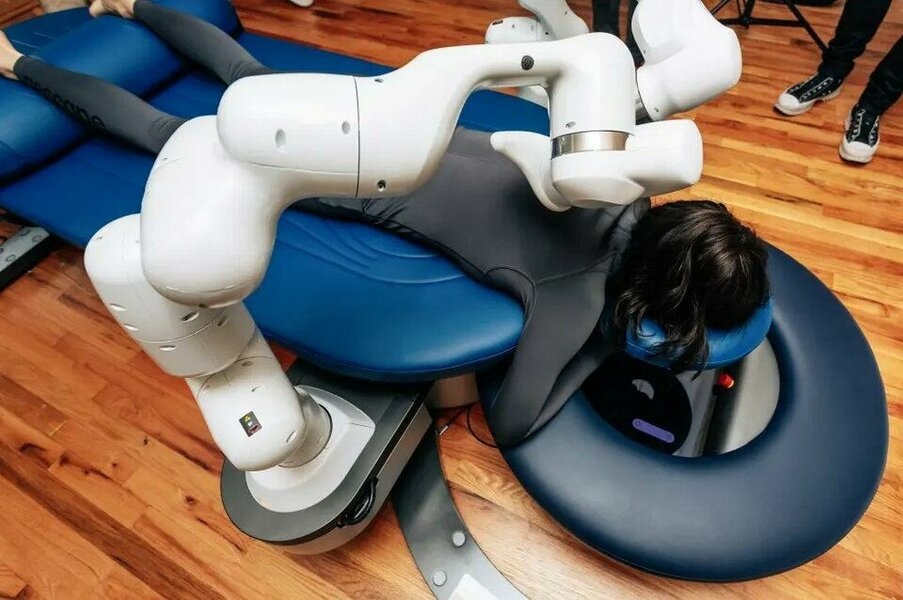 Aescape - startup robot massage AI tạo doanh thu chục triệu USD chỉ sau 6 tháng