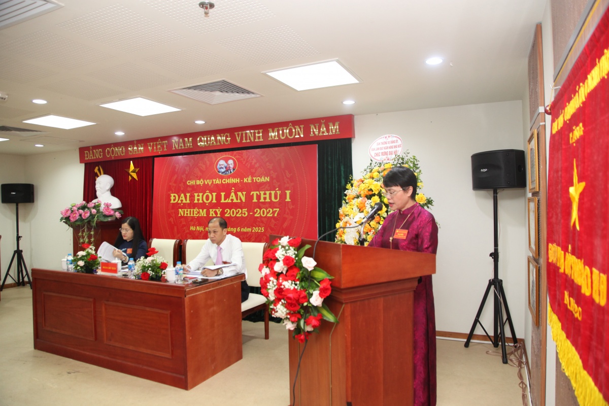Đại hội Chi bộ Vụ Tài chính - Kế toán lần thứ I nhiệm kỳ 2025-2027 thành công tốt đẹp Đại hội Chi bộ Vụ Tài chính - Kế toán lần thứ I nhiệm kỳ 2025-2027 thành công tốt đẹp