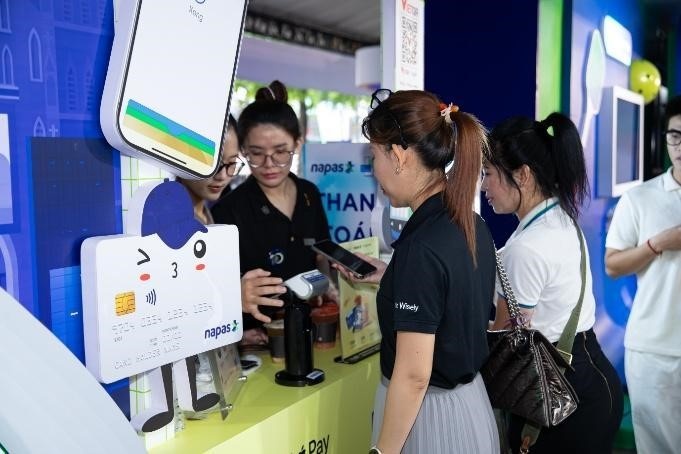 Gian hàng NAPAS là một trong những điểm đến hấp dẫn nhất tại Lễ hội không tiền mặt Cashless Day 2025. Gian hàng NAPAS là một trong những điểm đến hấp dẫn nhất tại Lễ hội không tiền mặt Cashless Day 2025.