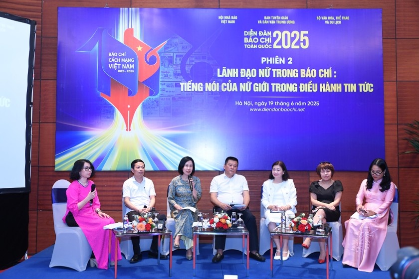 Nâng cao vị thế của nữ giới trong điều hành báo chí Nâng cao vị thế của nữ giới trong điều hành báo chí