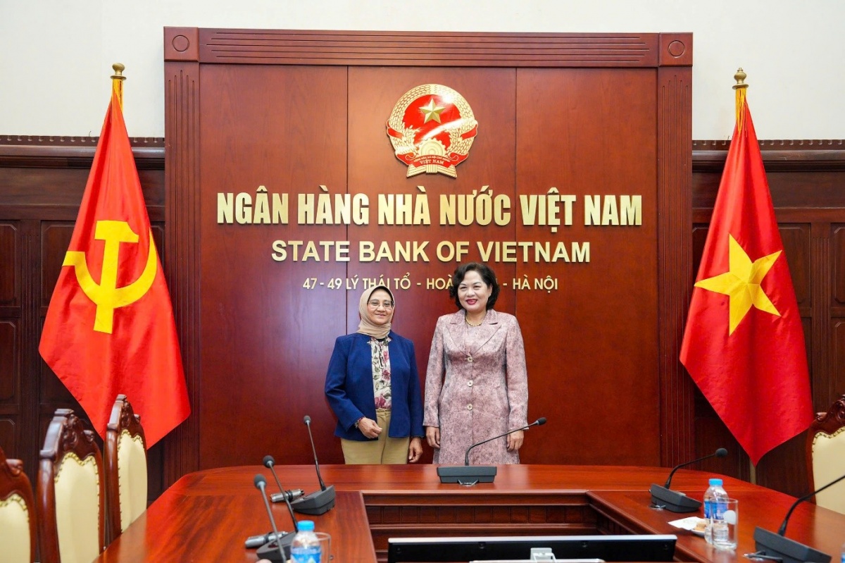 Thống đốc NHNN Việt Nam tiếp bà Yati Kurniati, Giám đốc điều hành Văn phòng Nhóm Đông Nam Á tại IMF Thống đốc NHNN Việt Nam tiếp bà Yati Kurniati, Giám đốc điều hành Văn phòng Nhóm Đông Nam Á tại IMF