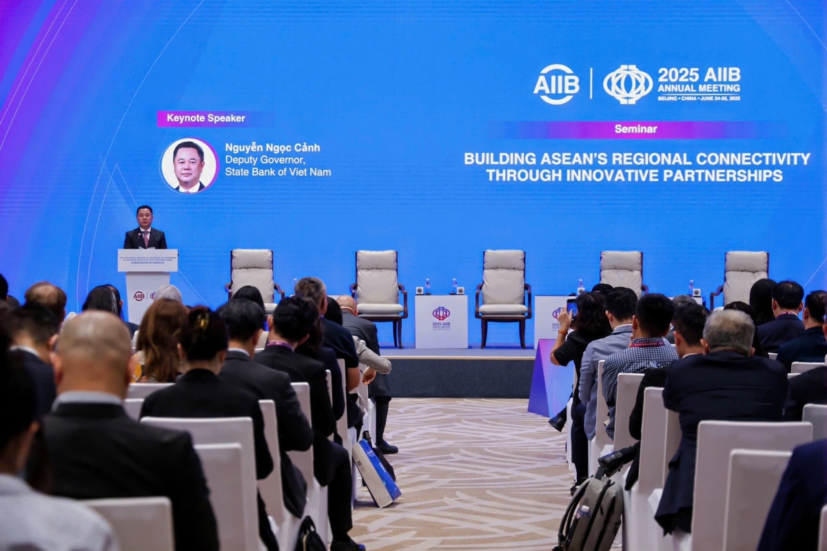 Toàn cảnh Hội thảo chuyên đề Phó Thống đốc Nguyễn Ngọc Cảnh: Việt Nam cam kết mạnh mẽ trong việc thúc đẩy hợp tác đa phương xây dựng khu vực thịnh vượng và bền vững