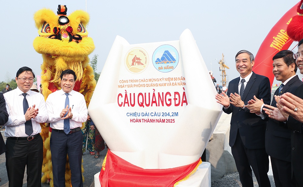 Khi Quảng - Đà về chung một nhà Khi Quảng - Đà về chung một nhà