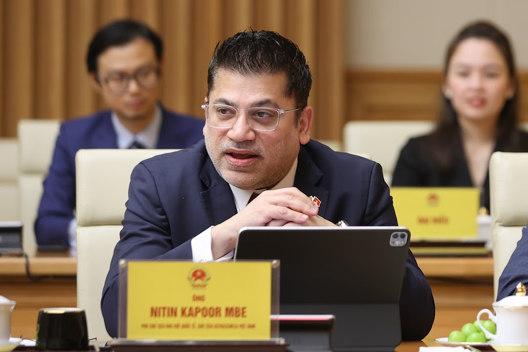 Ông Nitin Kapoor MBE, thành viên Ban lãnh đạo BritCham, Phó Chủ tịch Liên minh Diễn đàn doanh nghiệp Việt Nam (VBF), Phó Chủ tịch khu vực và quốc tế, ngành dược phẩm sinh học Tập đoàn AstraZeneca, Chủ tịch AstraZeneca Việt Nam - ẢNh: VGP/Nhật Bắc Ông Nitin Kapoor MBE, thành viên Ban lãnh đạo BritCham, Phó Chủ tịch Liên minh Diễn đàn doanh nghiệp Việt Nam (VBF), Phó Chủ tịch khu vực và quốc tế, ngành dược phẩm sinh học Tập đoàn AstraZeneca, Chủ tịch AstraZeneca Việt Nam - ẢNh: VGP/Nhật Bắc