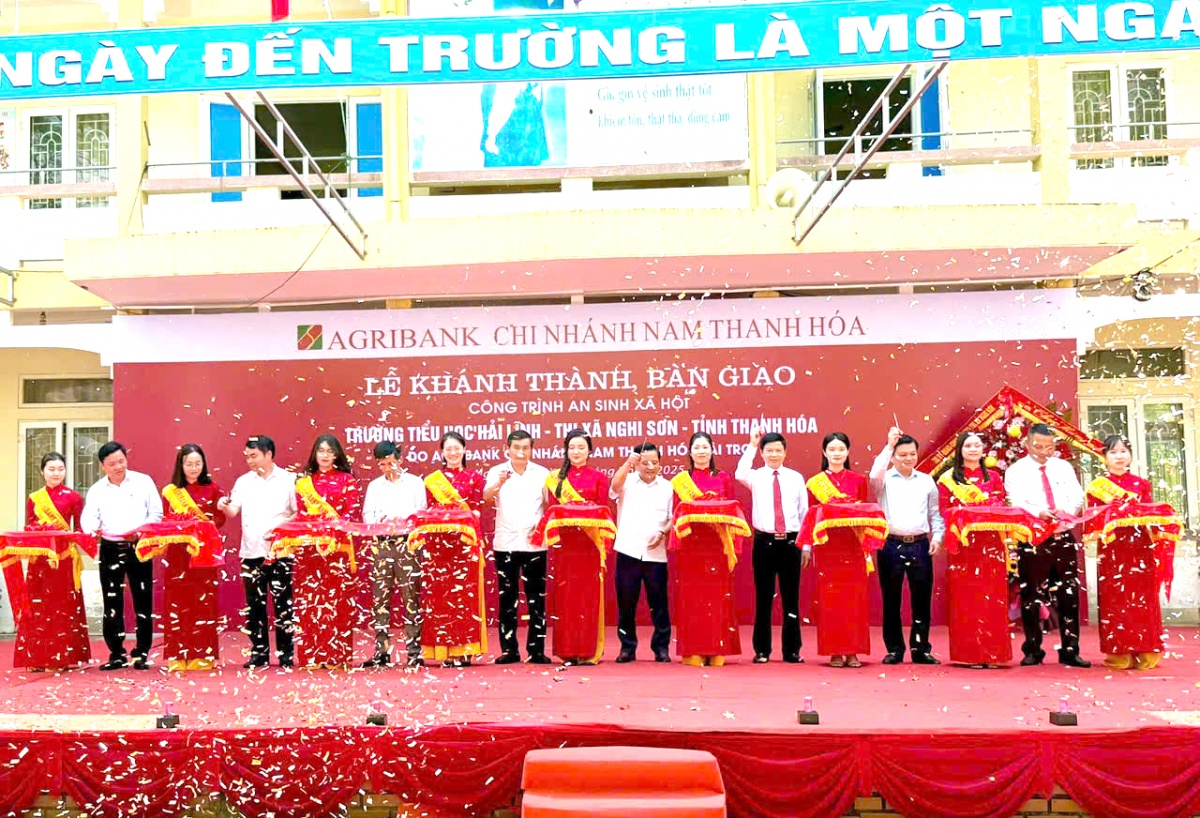 Agribank Nam Thanh Hóa bàn giao công trình an sinh xã hội Trường Tiểu học Hải Lĩnh (thị xã Nghi Sơn)