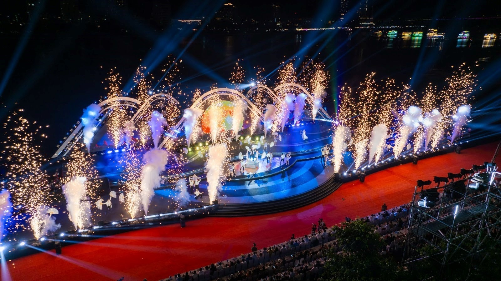 Chung kết DIFF 2025: Việt Nam thể hiện hào khí dân tộc, Trung Quốc táo bạo với 10 bản nhạc Chung kết DIFF 2025: Việt Nam thể hiện hào khí dân tộc, Trung Quốc táo bạo với 10 bản nhạc