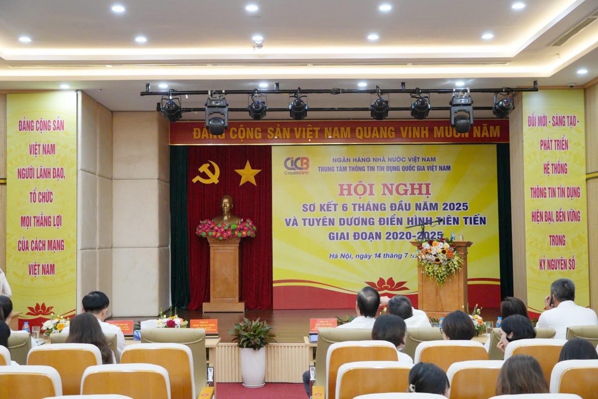 CIC tổ chức Hội nghị sơ kết và tuyên dương điển hình tiên tiến