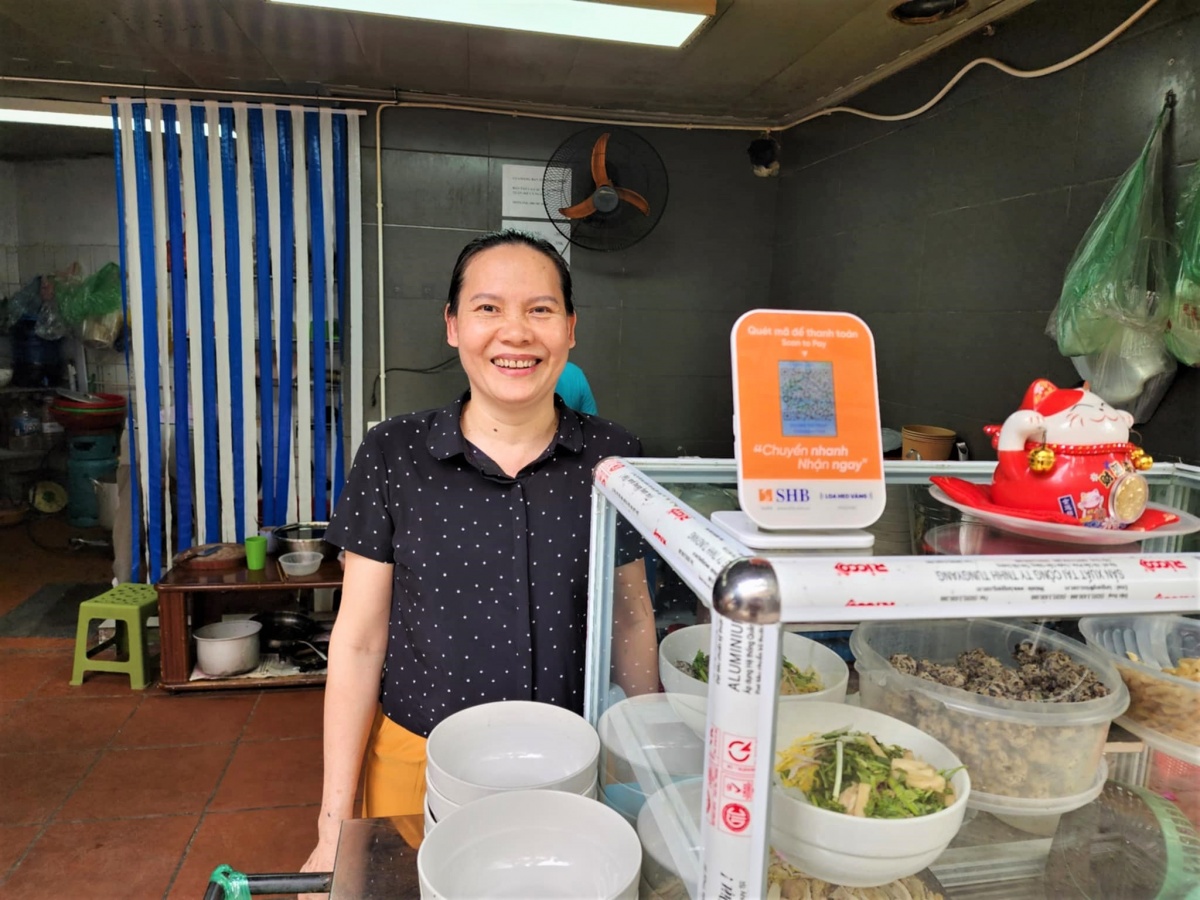 Tiểu thương vững bước số hóa cùng giải pháp ngân hàng Tiểu thương vững bước số hóa cùng giải pháp ngân hàng