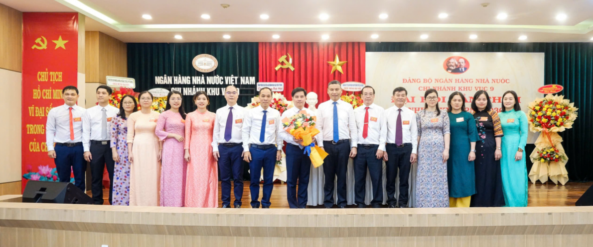 Ban Chấp hành Đảng bộ ra mắt Đại hội Ban Chấp hành Đảng bộ ra mắt Đại hội