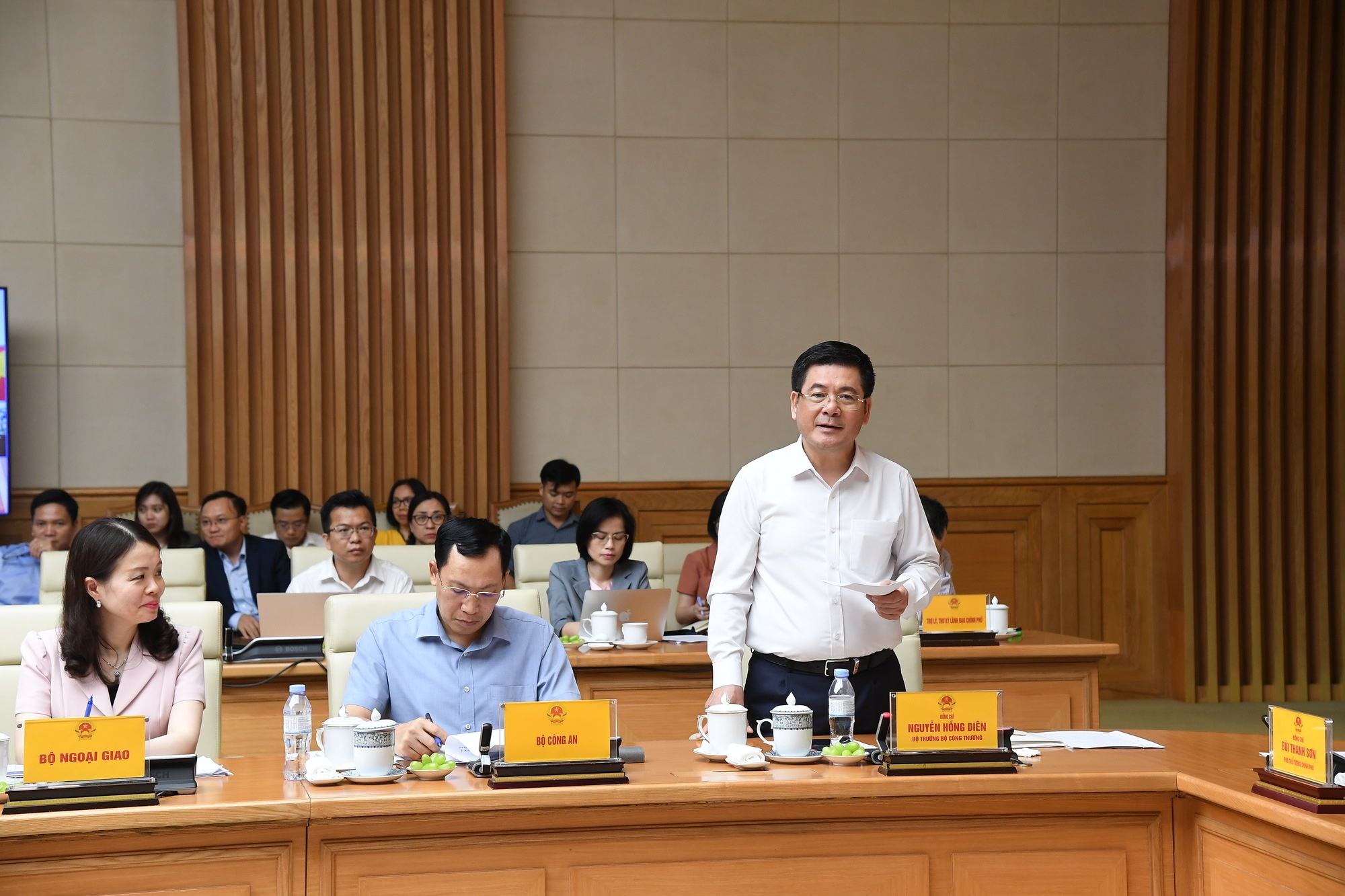 Bộ trưởng Bộ Công Thương Nguyễn Hồng Diên phát biểu tại Hội nghị - Ảnh: VGP/Nhật Bắc Bộ trưởng Bộ Công Thương Nguyễn Hồng Diên phát biểu tại Hội nghị - Ảnh: VGP/Nhật Bắc