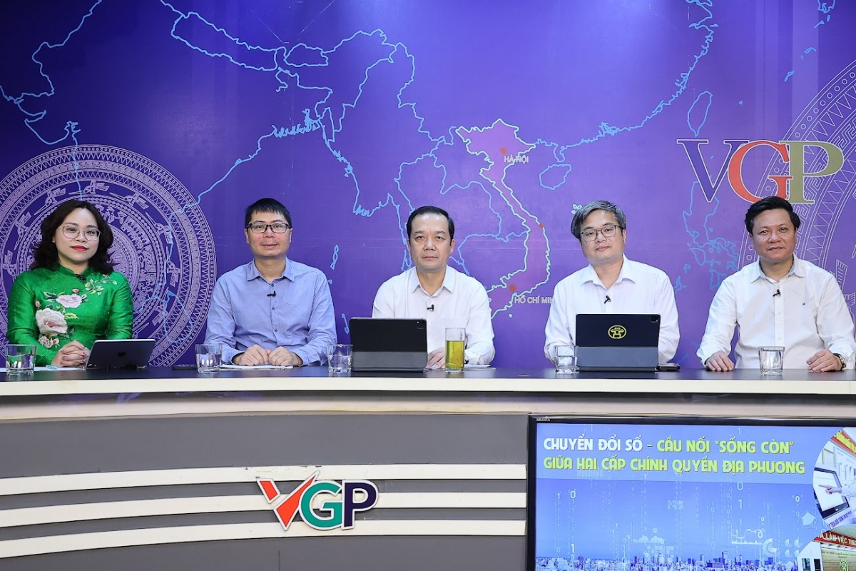 Tháo gỡ điểm nghẽn, thúc đẩy chuyển đổi số trong chính quyền địa phương hai cấp