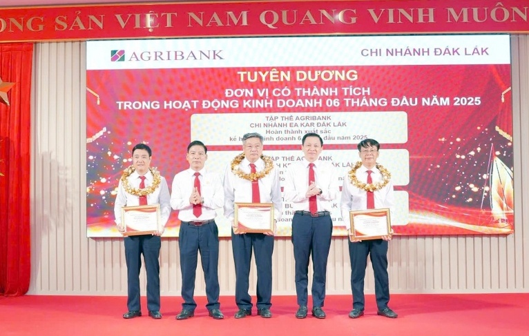 Agribank chi nhánh Đắk Lắk đổi mới và bứt phá trong hoạt động kinh doanh