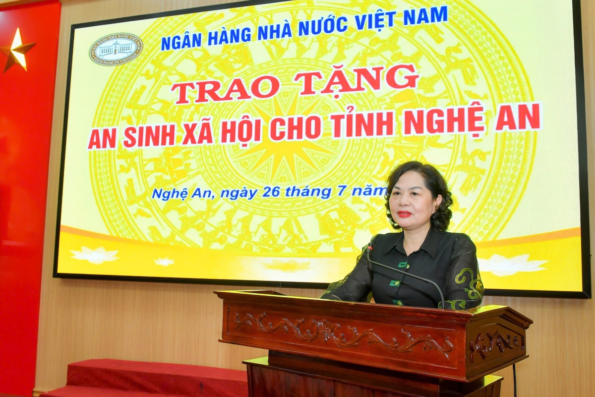 Thống đốc NHNN Nguyễn Thị Hồng chia sẻ những khó khăn của Nghệ An sau bão