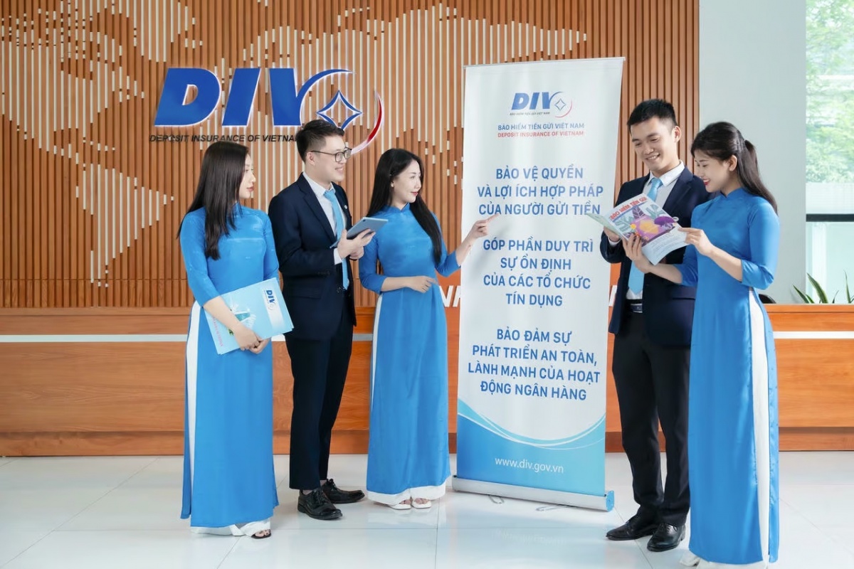 Nâng cao năng lực tài chính cho tổ chức bảo hiểm tiền gửi để phát huy vai trò đối với hệ thống các tổ chức tín dụng Nâng cao năng lực tài chính cho tổ chức bảo hiểm tiền gửi để phát huy vai trò đối với hệ thống các tổ chức tín dụng