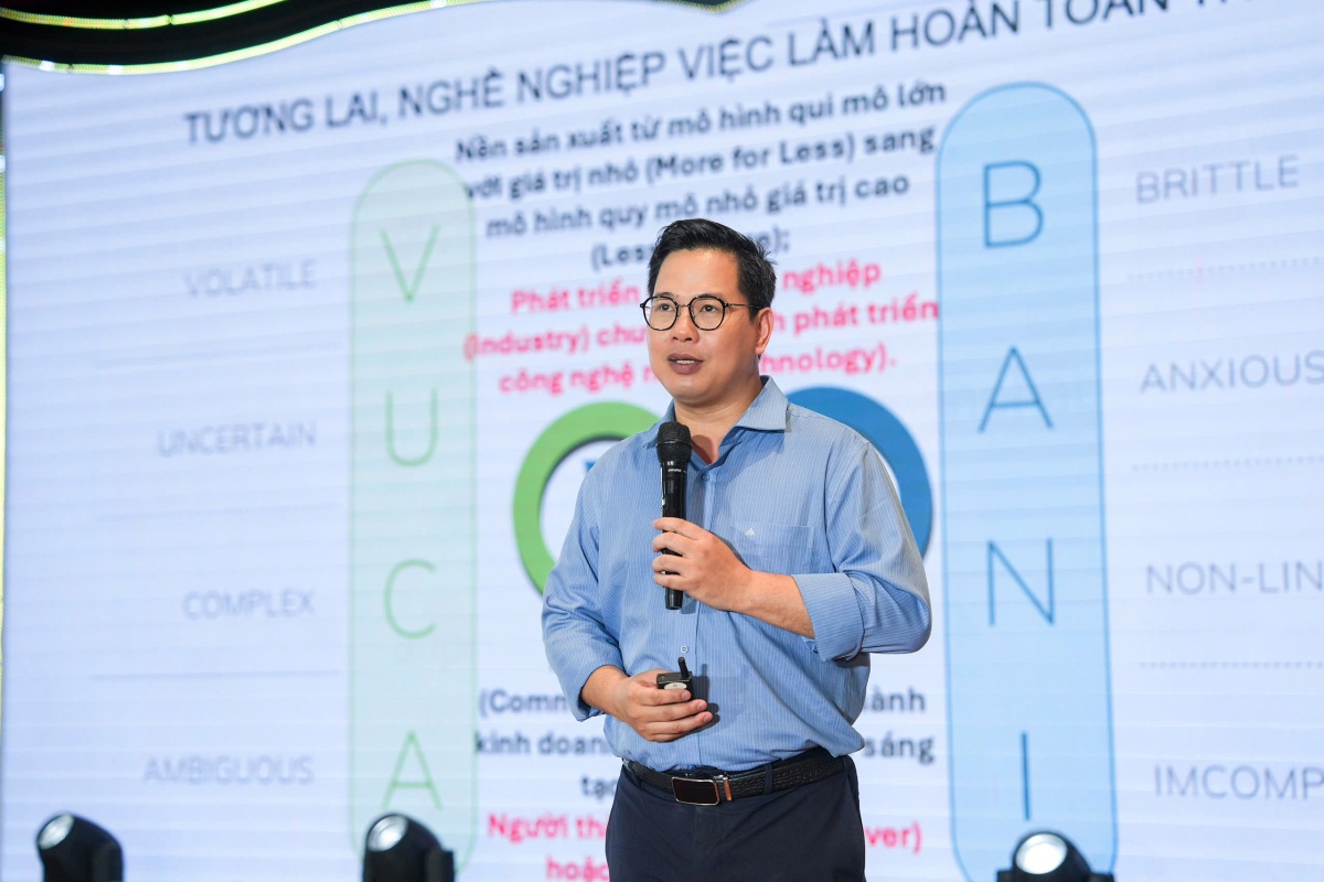 Nâng cao trách nhiệm, phát triển công dân số thông minh