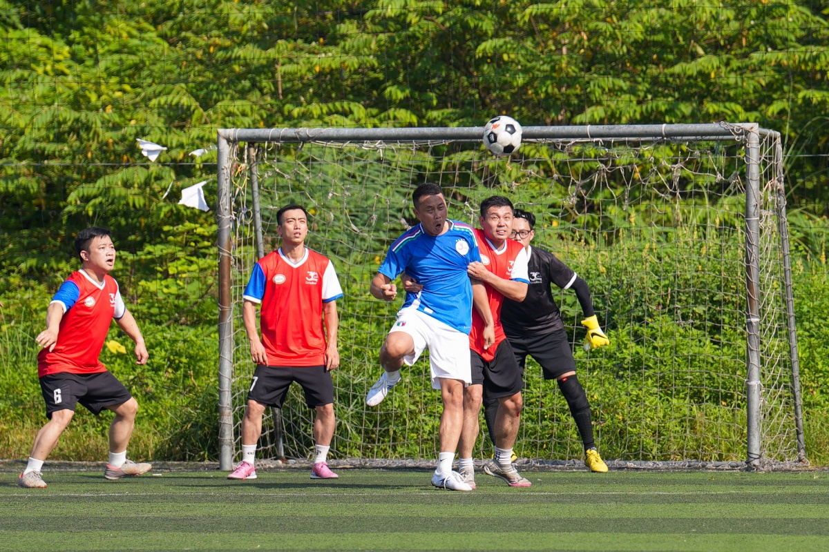 Giải bóng đá chào mừng 30 năm thành lập Co-opBank