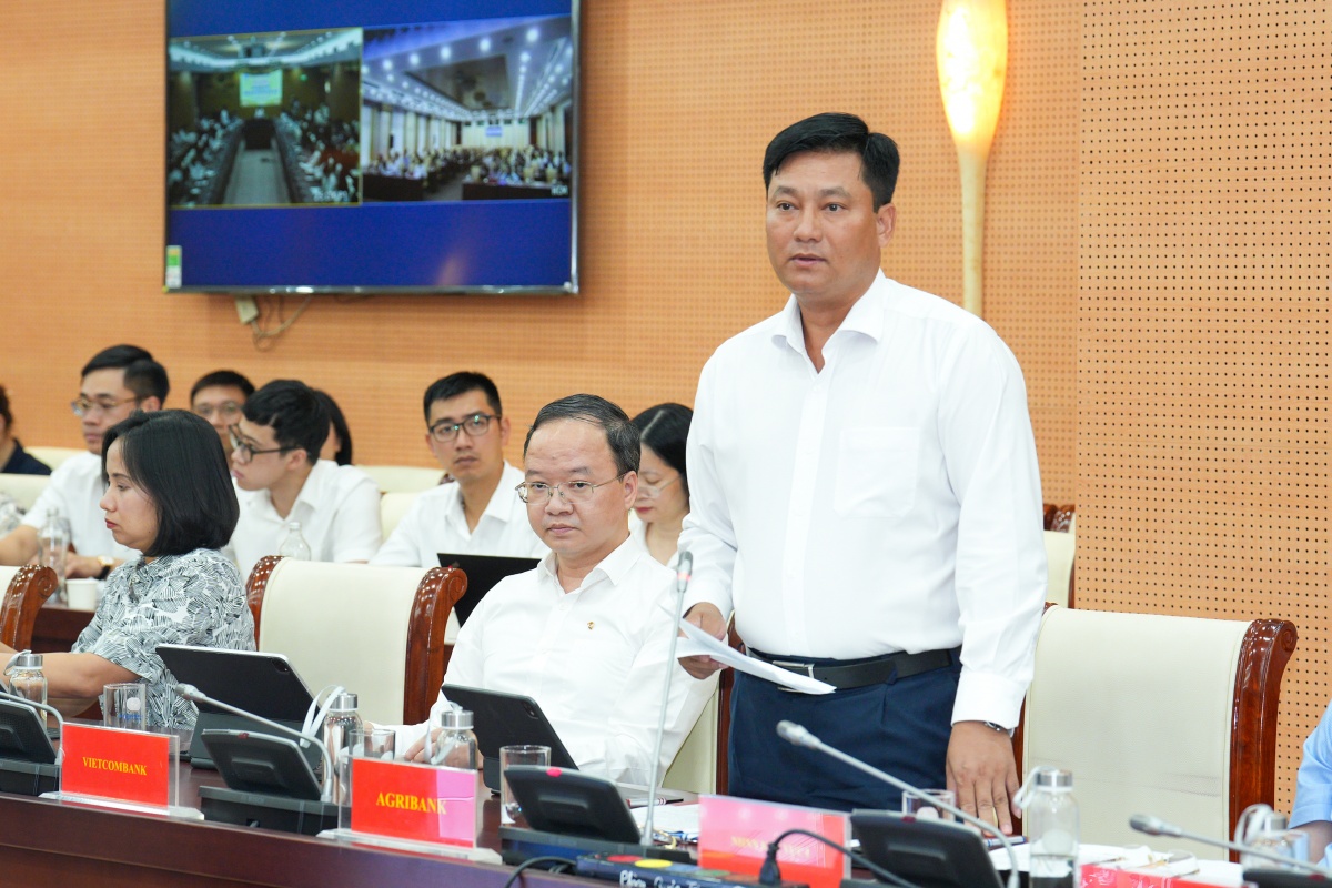 Giữ ổn định lãi suất huy động, tạo dư địa giảm lãi vay Giữ ổn định lãi suất huy động, tạo dư địa giảm lãi vay