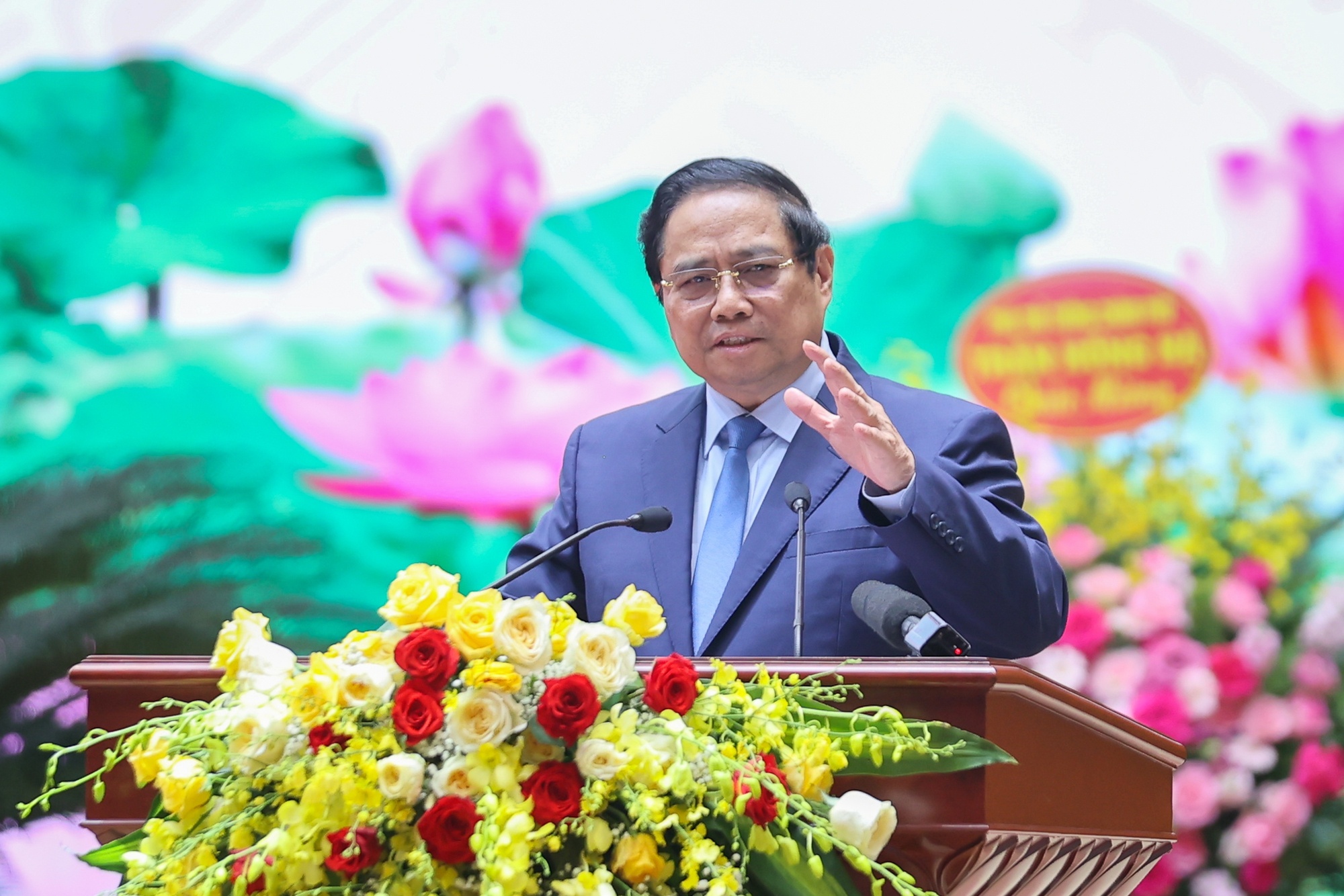 Thủ tướng khái quát 9 nhóm thành tựu của Bộ, ngành Xây dựng nhiệm kỳ vừa qua - Ảnh: VGP/Nhật Bắc Thủ tướng khái quát 9 nhóm thành tựu của Bộ, ngành Xây dựng nhiệm kỳ vừa qua - Ảnh: VGP/Nhật Bắc